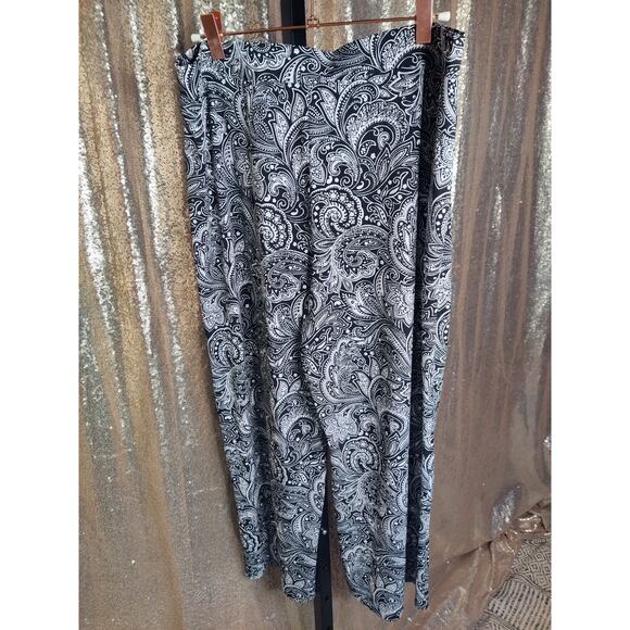 MICHAEL Michael Kors Pull on Pants Paisley Capri Stretchy Black White Large - Picture 2 of 8